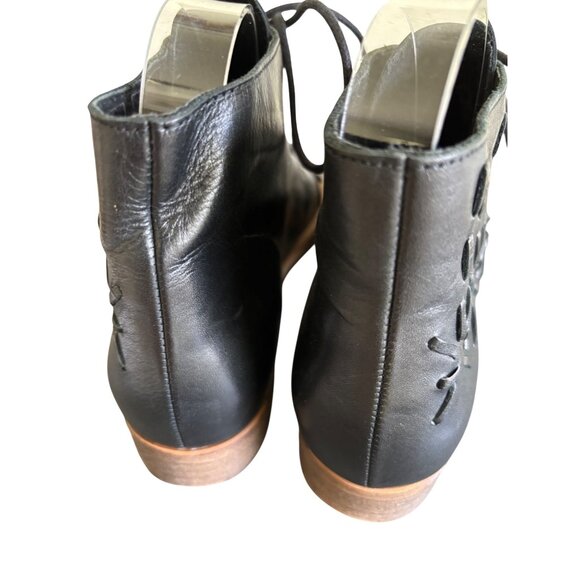 Coolway Leather Open-Toe Lace-Up Ankle Boots With Floral Cutouts Womens - Picture 11 of 14